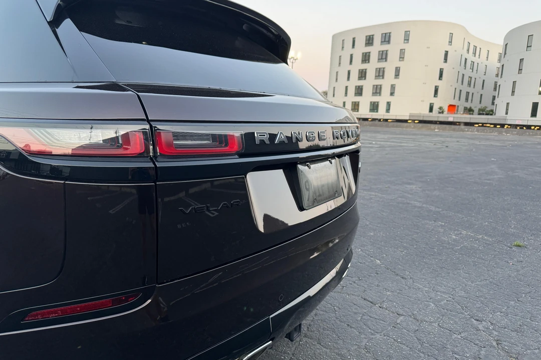 2020 Land Rover Range Rover Velar - Image 14 of 31