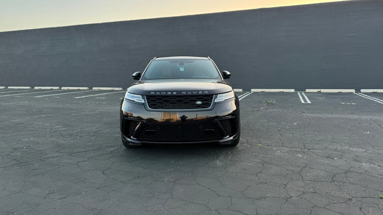 2020 Land Rover Range Rover Velar - Image 6 of 31