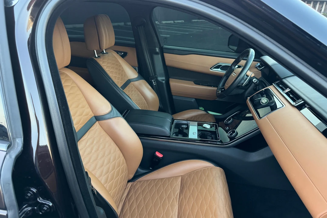 2020 Land Rover Range Rover Velar - Image 27 of 31