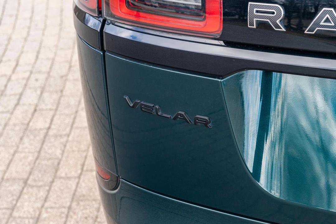 2020 Land Rover Range Rover Velar - Image 27 of 31