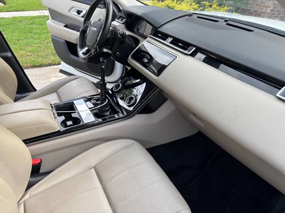 2020 Land Rover Range Rover Velar - Image 7 of 12