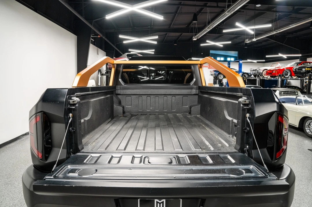 2020 Rezvani - Image 18 of 21