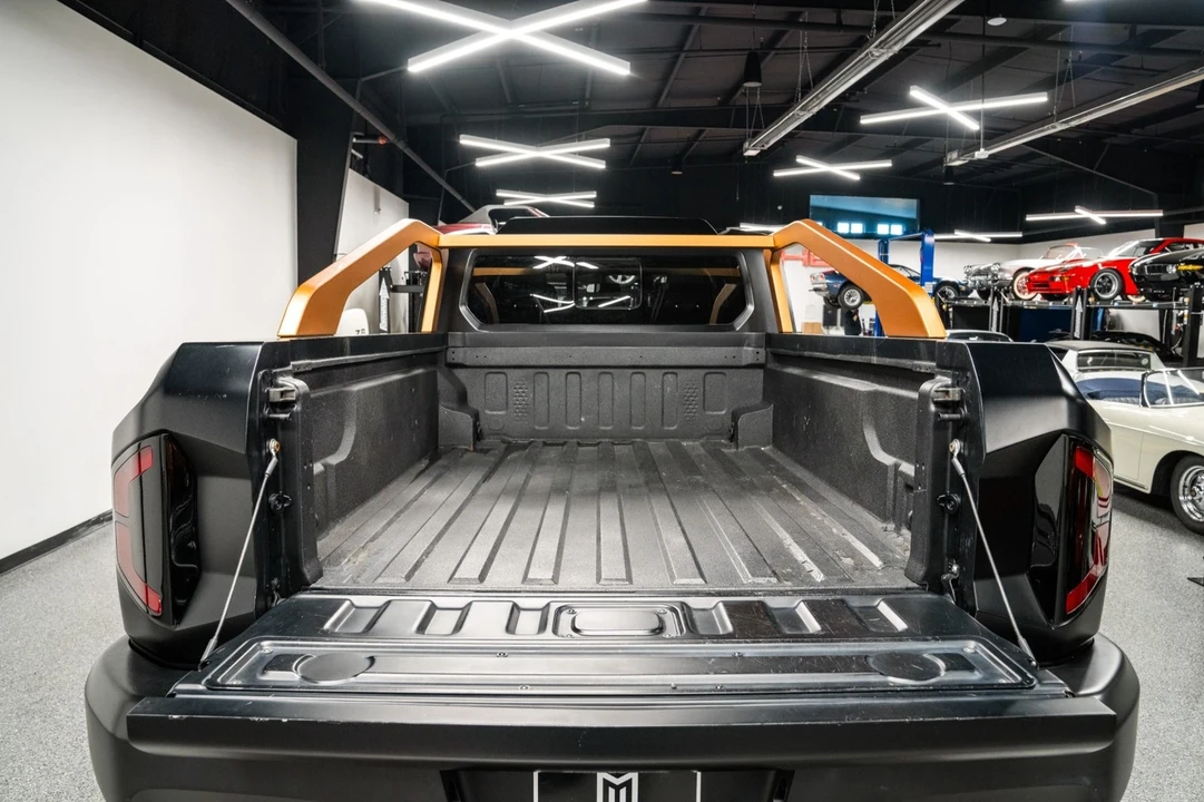 2020 Rezvani - Image 18 of 21