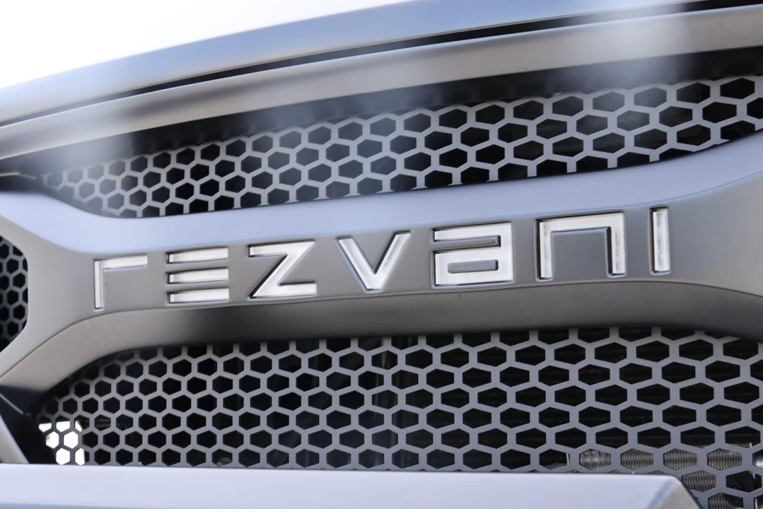 2020 Rezvani - Image 24 of 31
