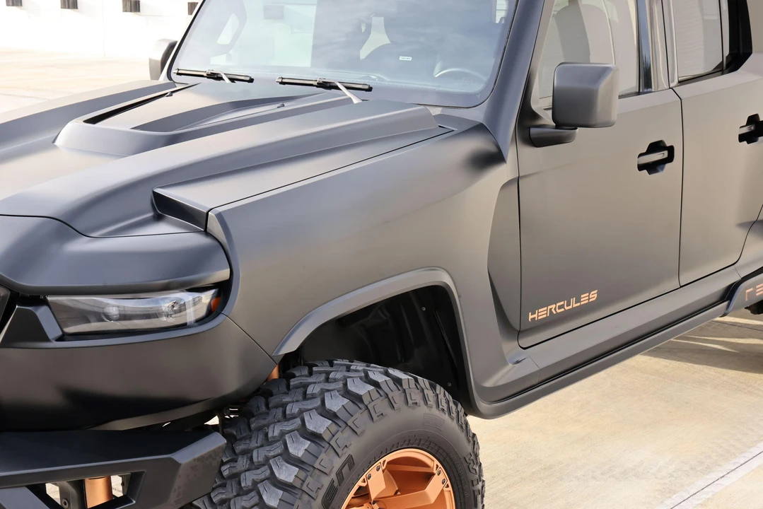 2020 Rezvani - Image 28 of 31