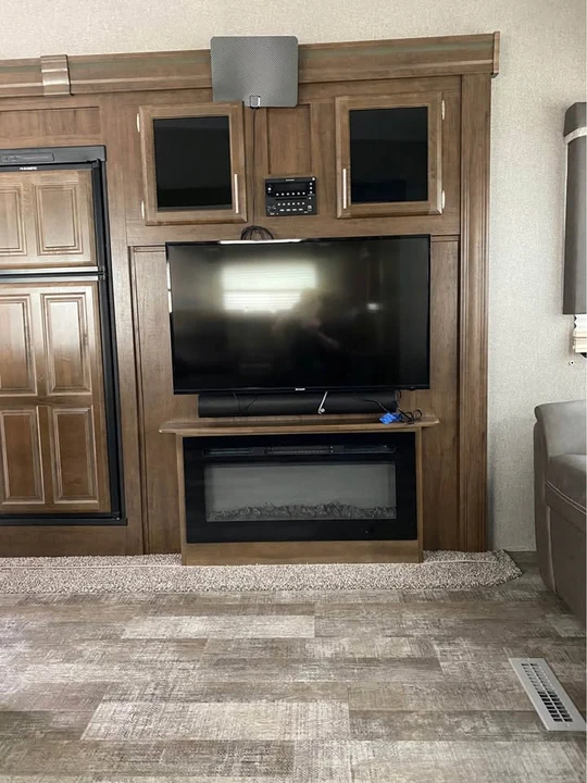 2020 Forest River - Image 6 of 10