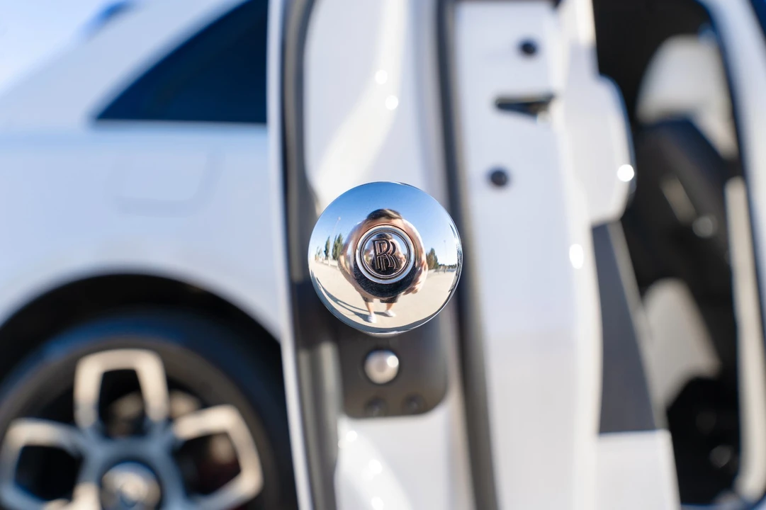 2020 Rolls-Royce Cullinan Black Badge - Image 15 of 21