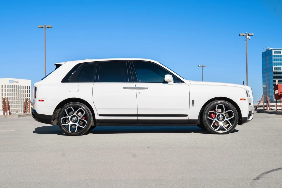 2020 Rolls-Royce Cullinan Black Badge - Image 8 of 21