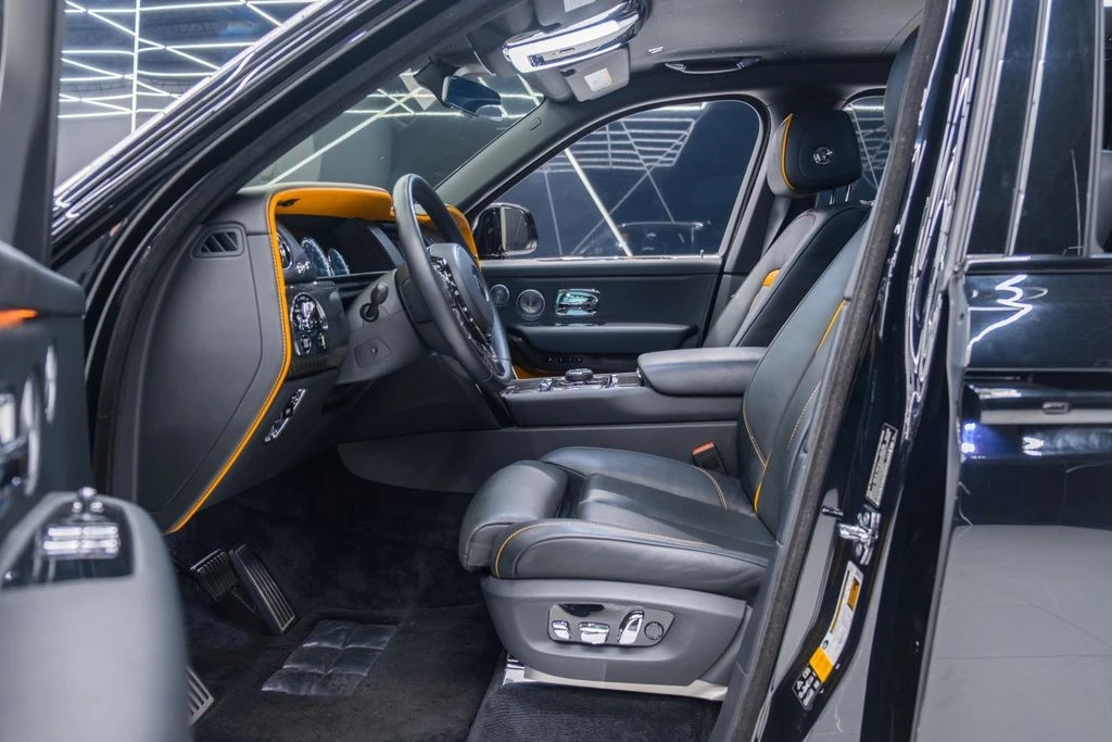 2020 Rolls-Royce Cullinan Black Badge - Image 19 of 21