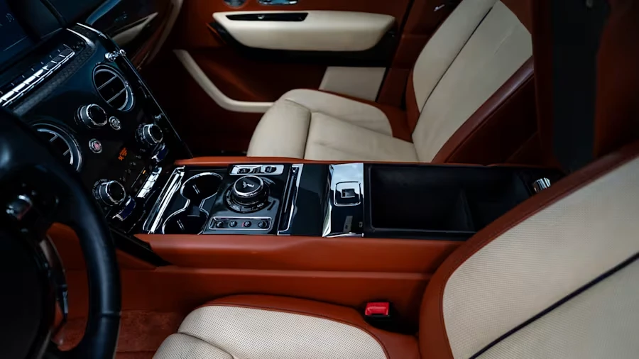 2020 Rolls-Royce Cullinan Black Badge - Image 25 of 31