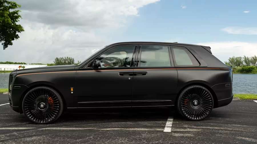 2020 Rolls-Royce Cullinan Black Badge - Image 10 of 31