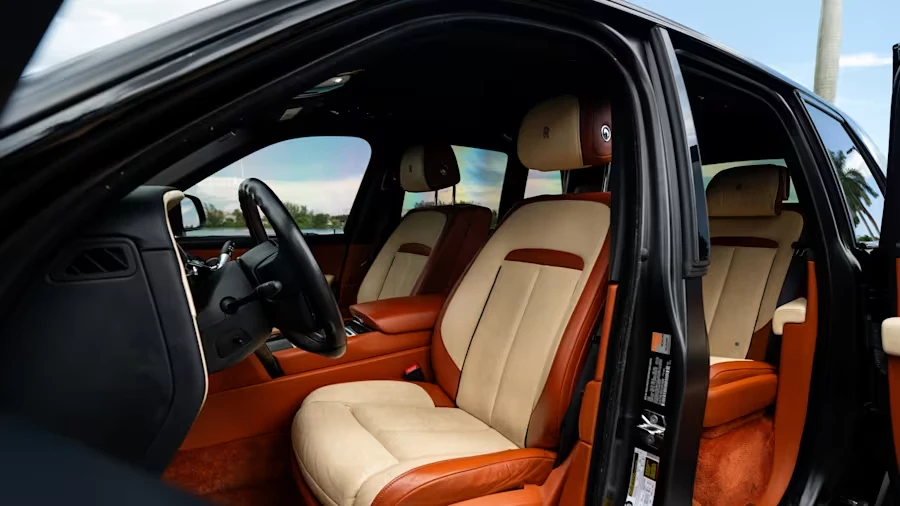 2020 Rolls-Royce Cullinan Black Badge - Image 19 of 31