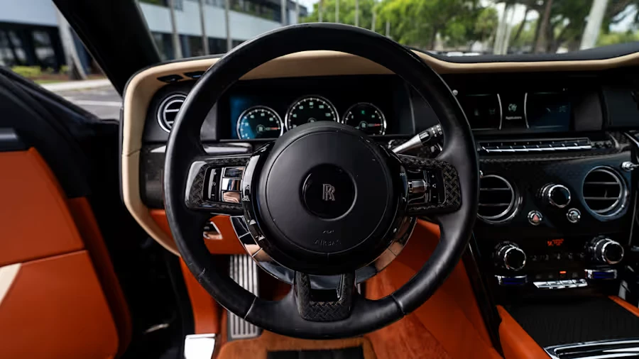 2020 Rolls-Royce Cullinan Black Badge - Image 20 of 31