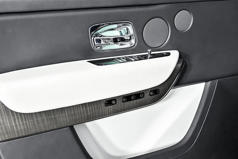2020 Rolls-Royce Cullinan - Image 27 of 31