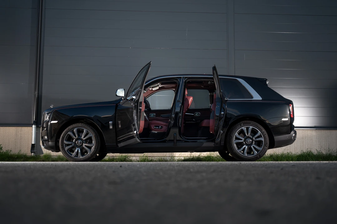 2020 Rolls-Royce Cullinan - Image 9 of 31
