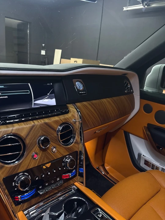 2020 Rolls-Royce Cullinan - Image 14 of 19
