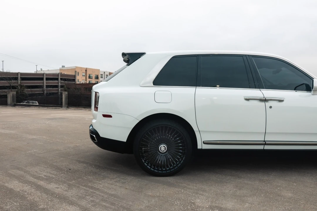 2020 Rolls-Royce Cullinan - Image 15 of 31