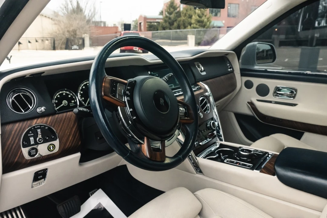 2020 Rolls-Royce Cullinan - Image 25 of 31
