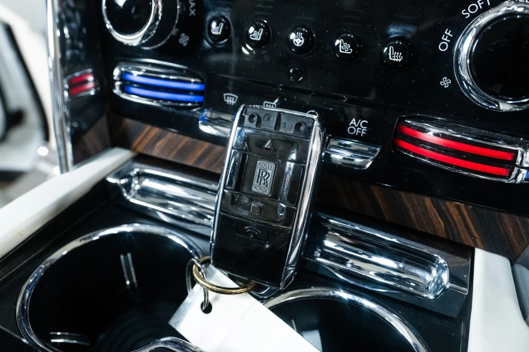 2020 Rolls-Royce Cullinan - Image 29 of 31