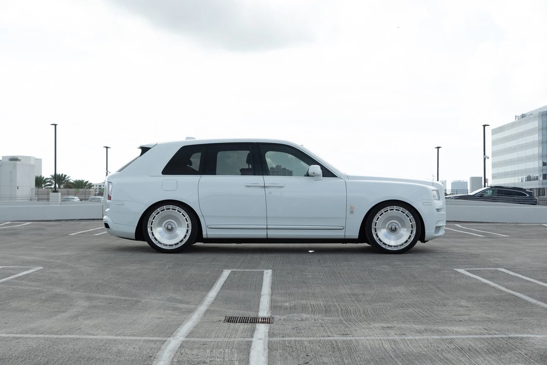 2020 Rolls-Royce Cullinan - Image 8 of 12