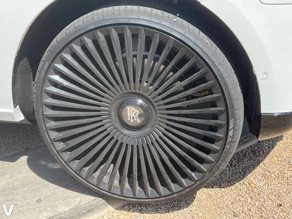 2020 Rolls-Royce Cullinan - Image 9 of 20