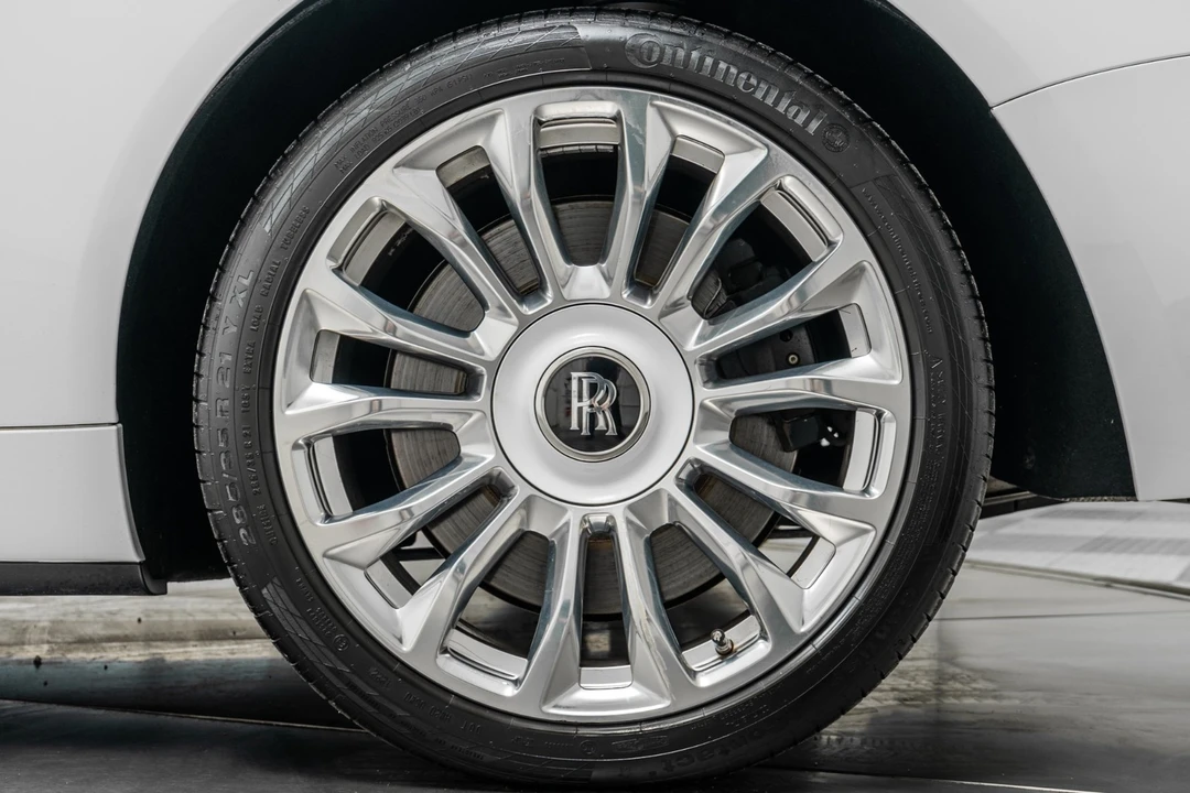 2020 Rolls-Royce Dawn - Image 11 of 21