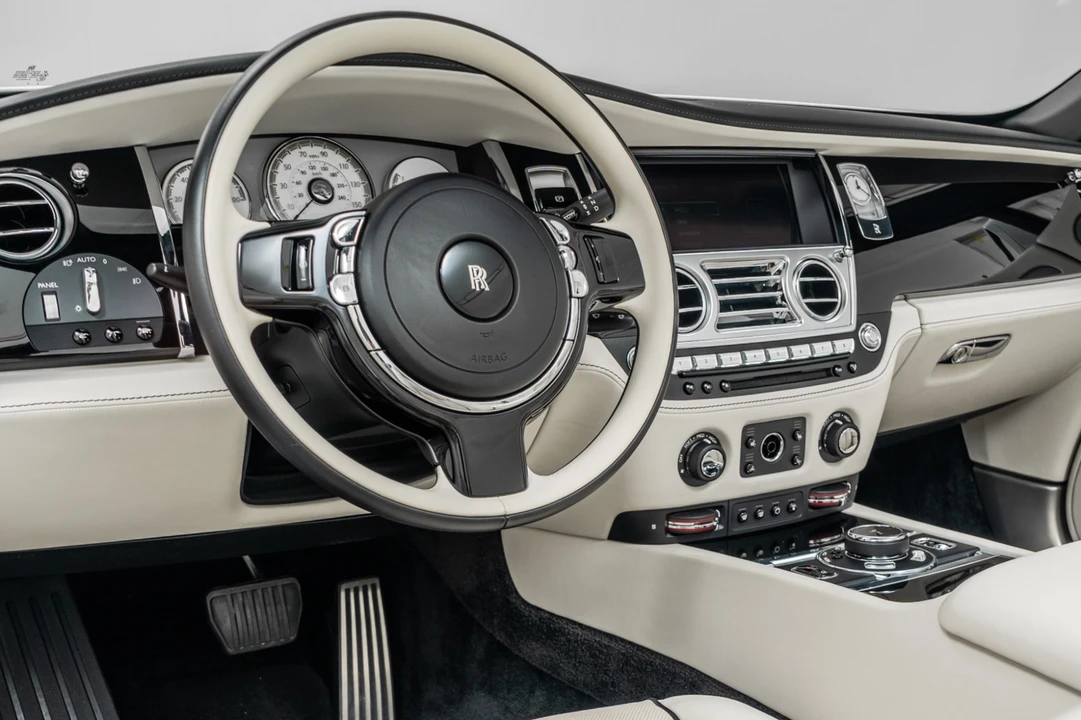 2020 Rolls-Royce Dawn - Image 13 of 21