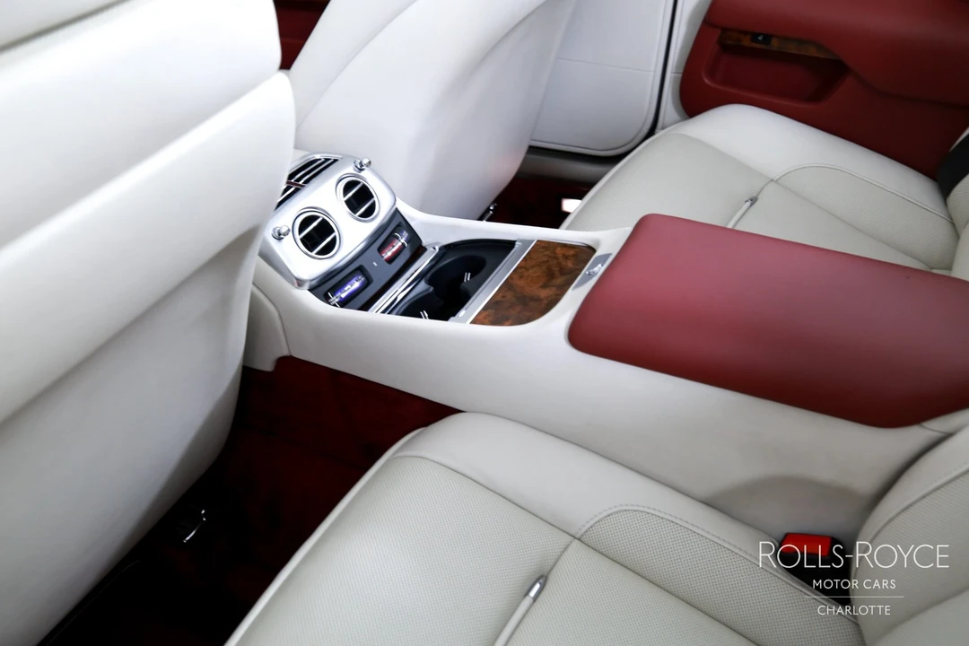 2020 Rolls-Royce Dawn - Image 18 of 31