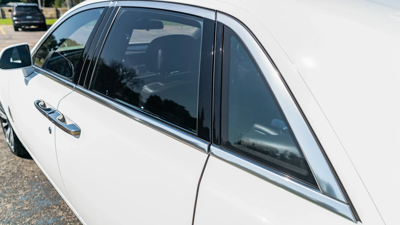 2020 Rolls-Royce Ghost 1st Gen - Image 26 of 31