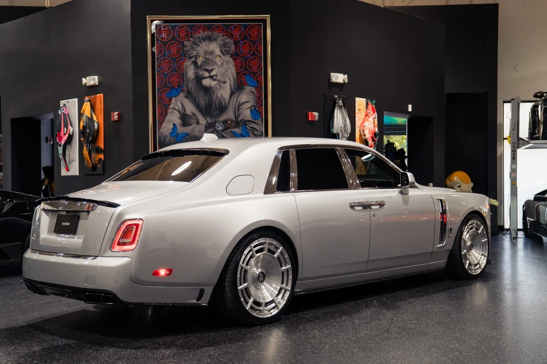 2020 Rolls-Royce Phantom VIII - Image 11 of 31