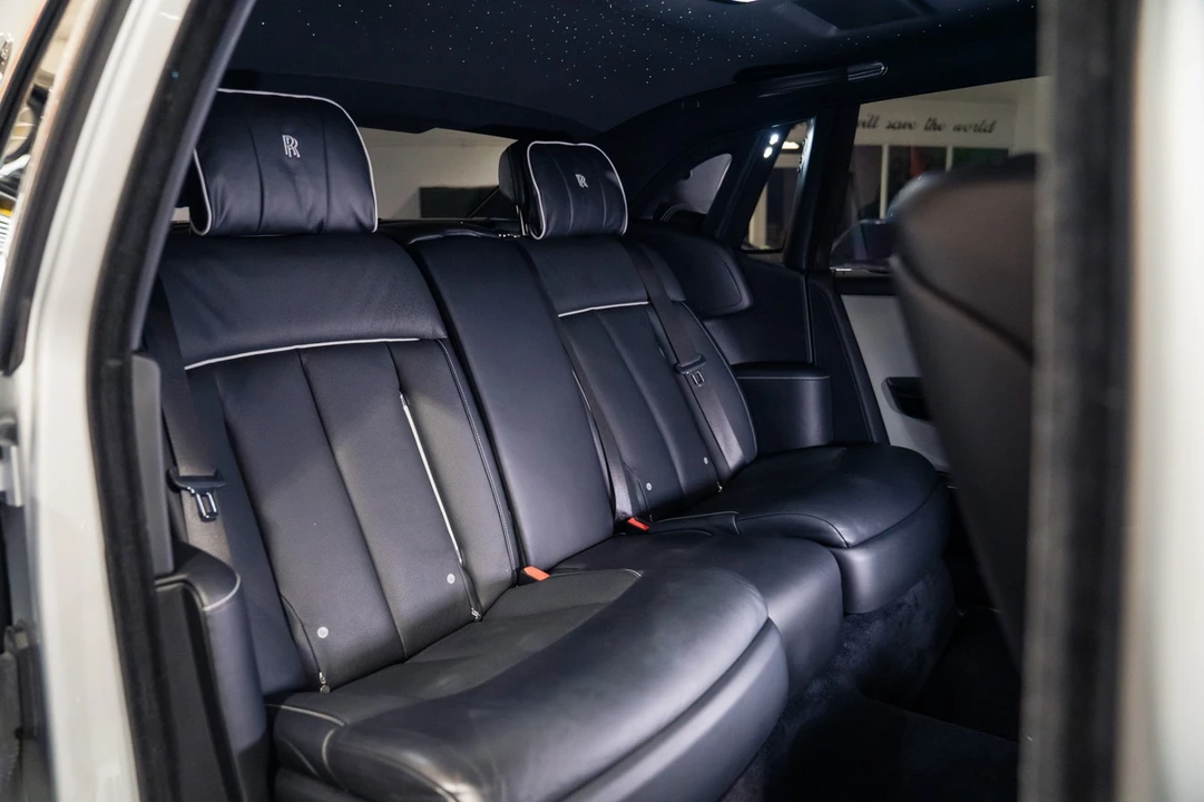 2020 Rolls-Royce Phantom VIII - Image 22 of 31