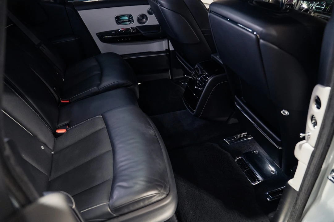 2020 Rolls-Royce Phantom VIII - Image 23 of 31