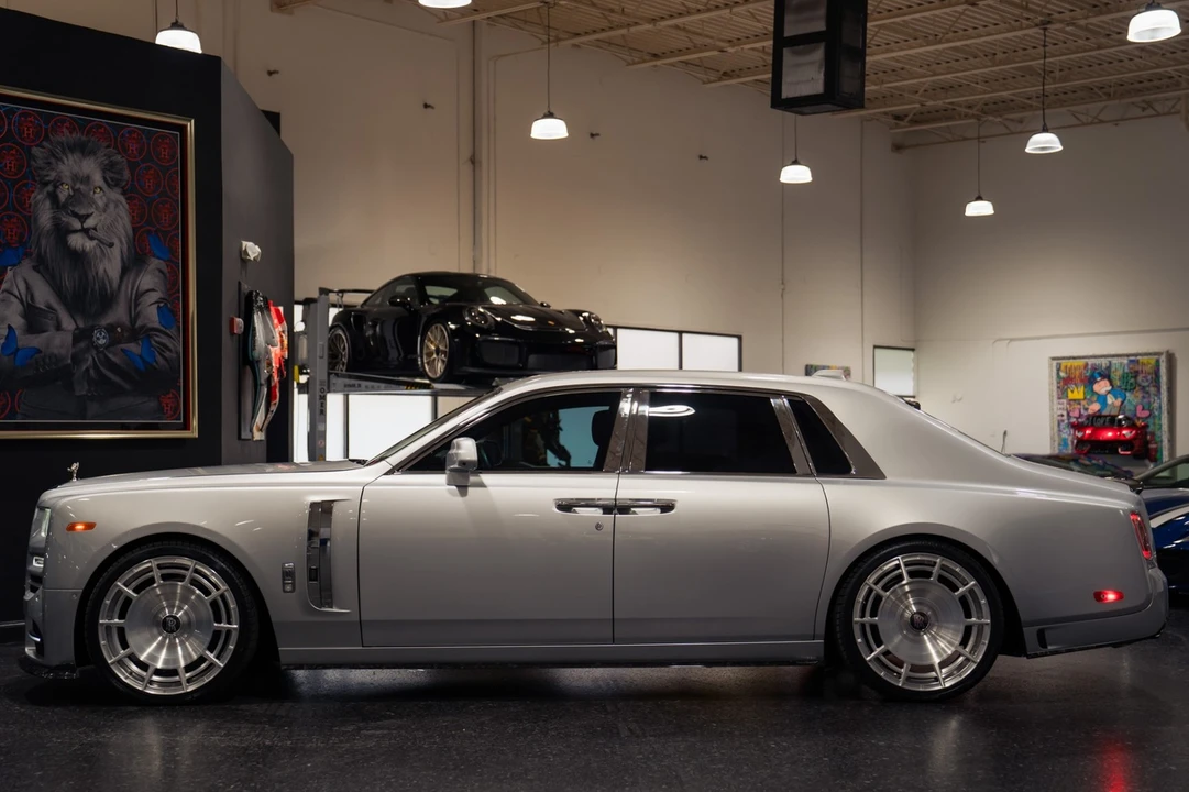 2020 Rolls-Royce Phantom VIII - Image 10 of 31