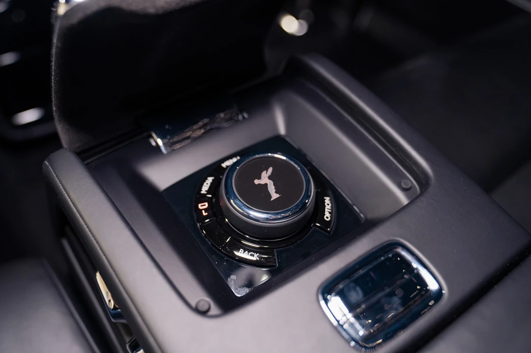 2020 Rolls-Royce Phantom VIII - Image 19 of 31