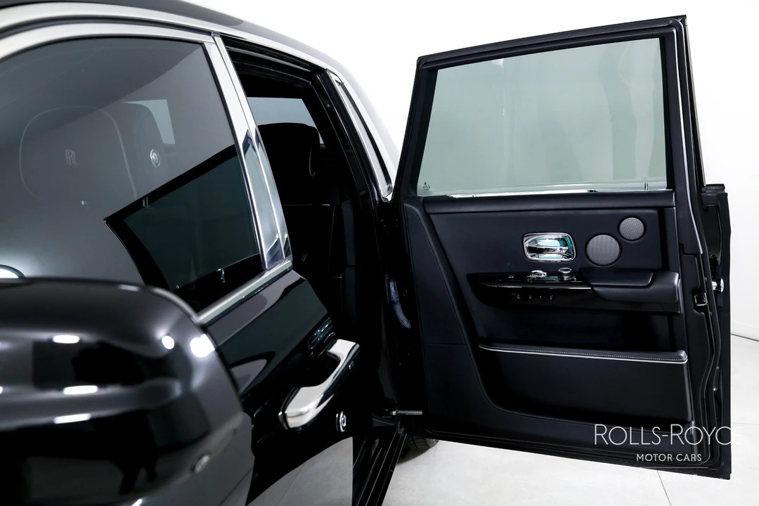 2020 Rolls-Royce Phantom VIII - Image 18 of 31
