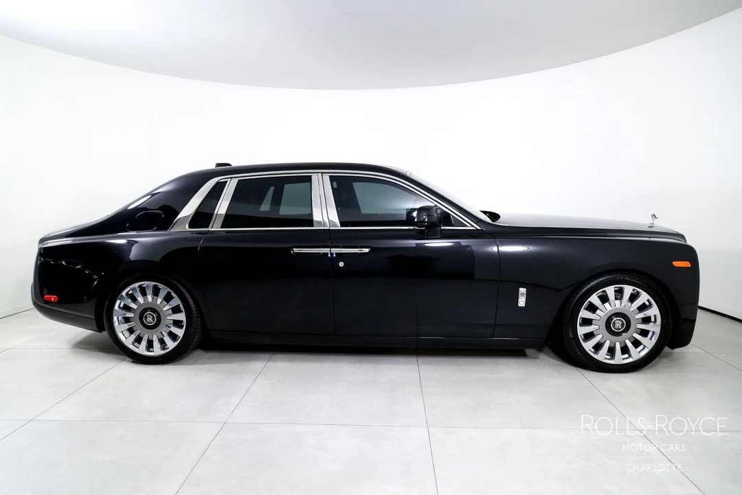2020 Rolls-Royce Phantom VIII - Image 10 of 31