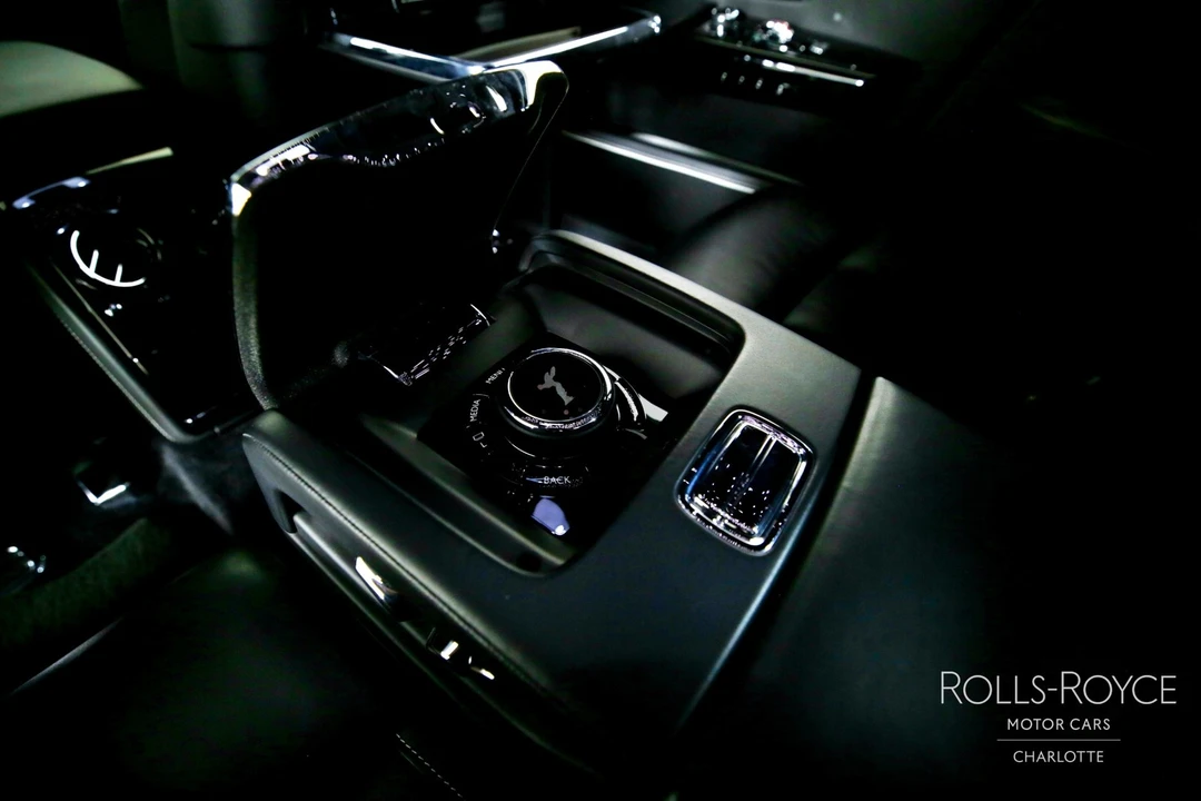 2020 Rolls-Royce Phantom - Image 23 of 31