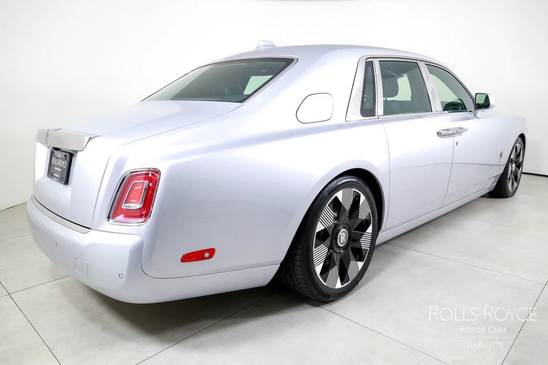 2020 Rolls-Royce Phantom VIII - Image 2 of 12