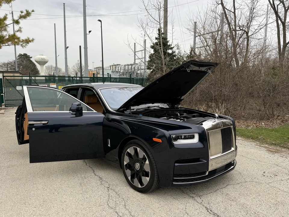 2020 Rolls-Royce Phantom VIII - Image 11 of 31