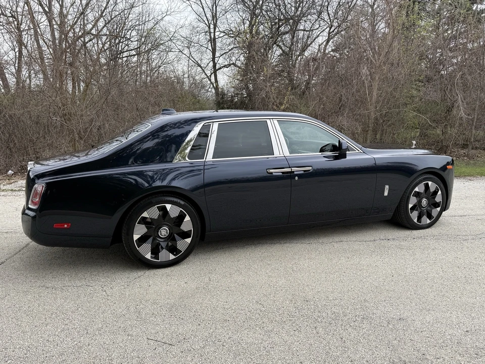 2020 Rolls-Royce Phantom VIII - Image 5 of 31