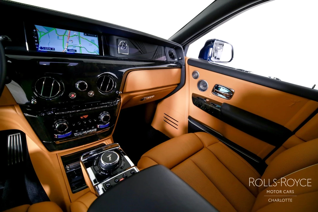 2020 Rolls-Royce Phantom VIII - Image 16 of 21