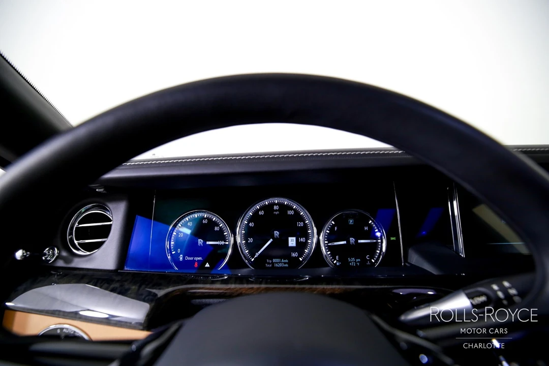 2020 Rolls-Royce Phantom VIII - Image 14 of 21
