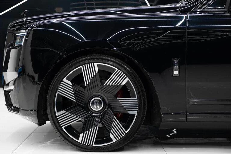 2020 Rolls-Royce Cullinan Black Badge - Image 7 of 19
