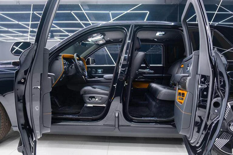 2020 Rolls-Royce Cullinan Black Badge - Image 10 of 19