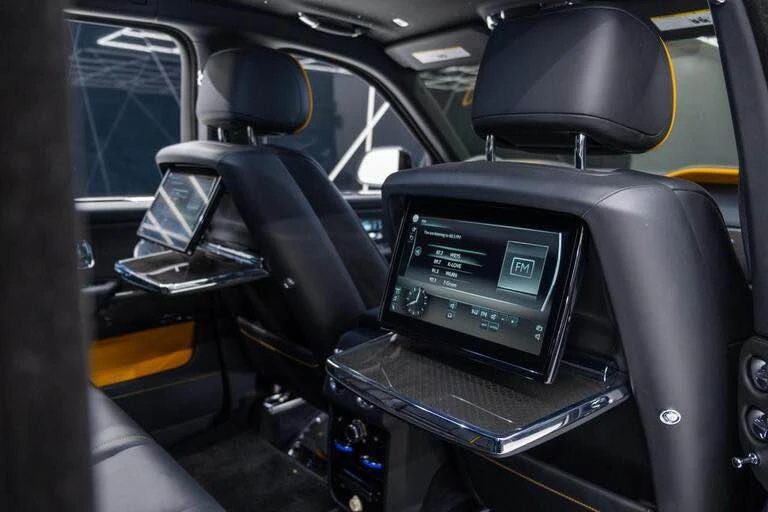 2020 Rolls-Royce Cullinan Black Badge - Image 17 of 19