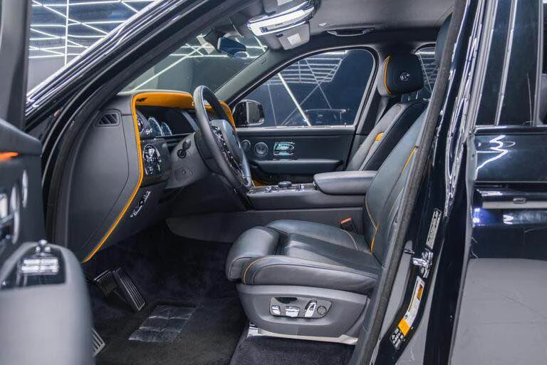 2020 Rolls-Royce Cullinan Black Badge - Image 2 of 19