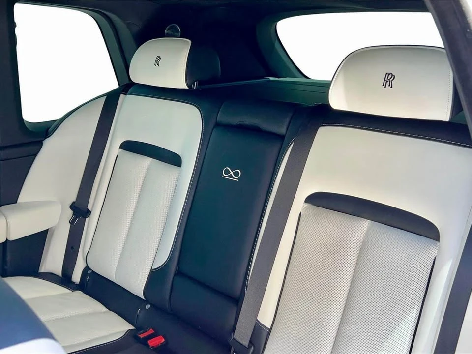 2020 Rolls-Royce Cullinan Black Badge - Image 13 of 18