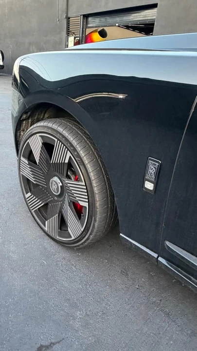 2020 Rolls-Royce Cullinan Black Badge - Image 13 of 14