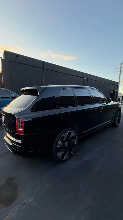 2020 Rolls-Royce Cullinan Black Badge - Image 8 of 14