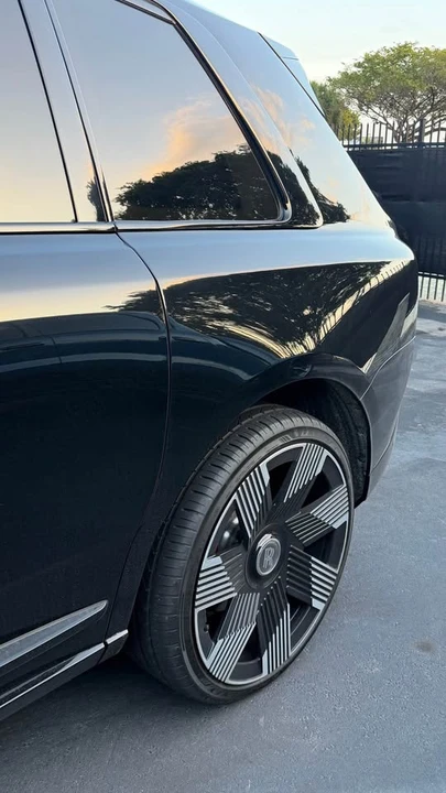2020 Rolls-Royce Cullinan Black Badge - Image 14 of 14